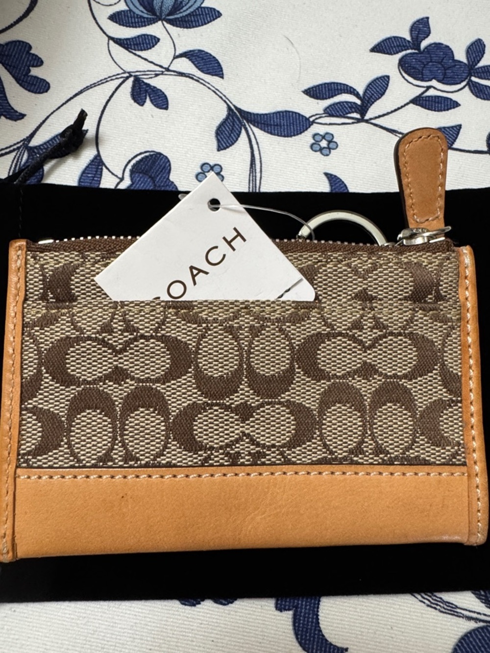 Coach Brown Signature Canvas Card Case with Tan Leather Trim and Key Ring NWT - Picture 4 of 10